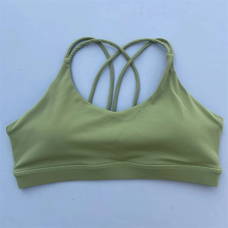 Sutiã fitness feminino de alta resistência, top esportivo com bojo.