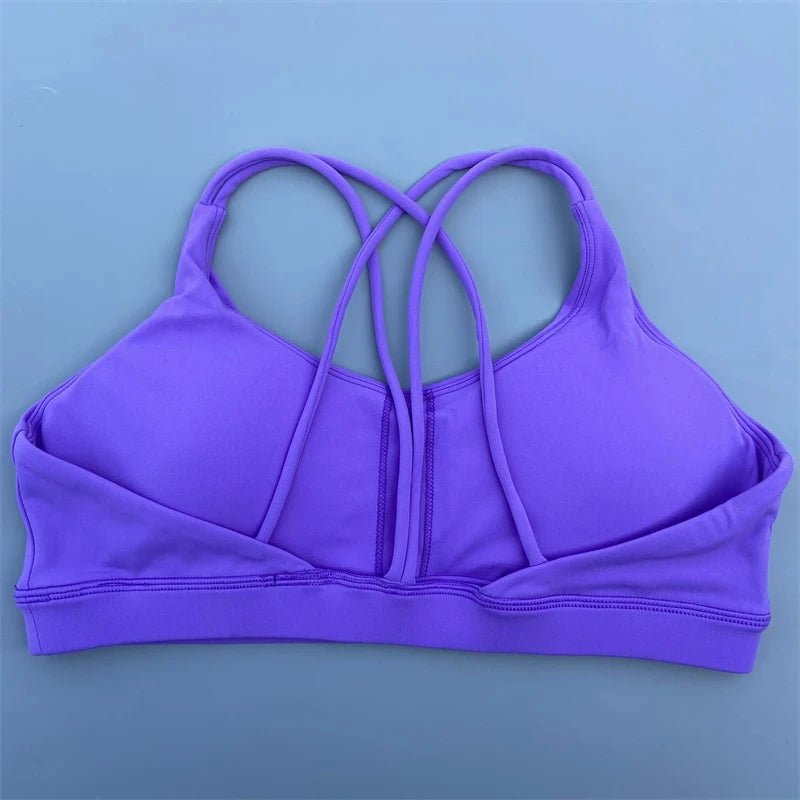 Sutiã fitness feminino de alta resistência, top esportivo com bojo.